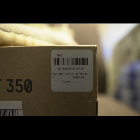 Yeezy Boost 350 V2 “Butter” - Picture 7 of 7